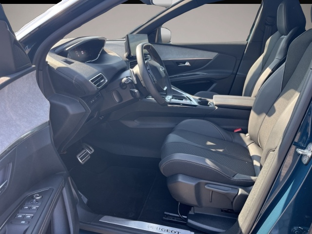 Peugeot 3008 (01/2024, Benzin)