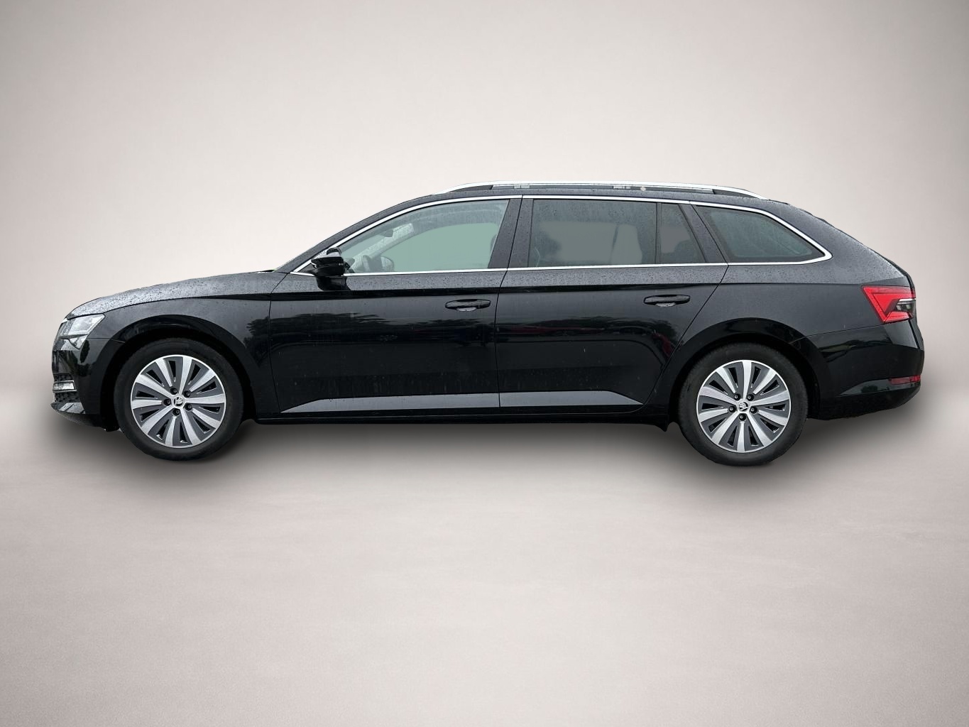 Skoda Superb (01/2022, )