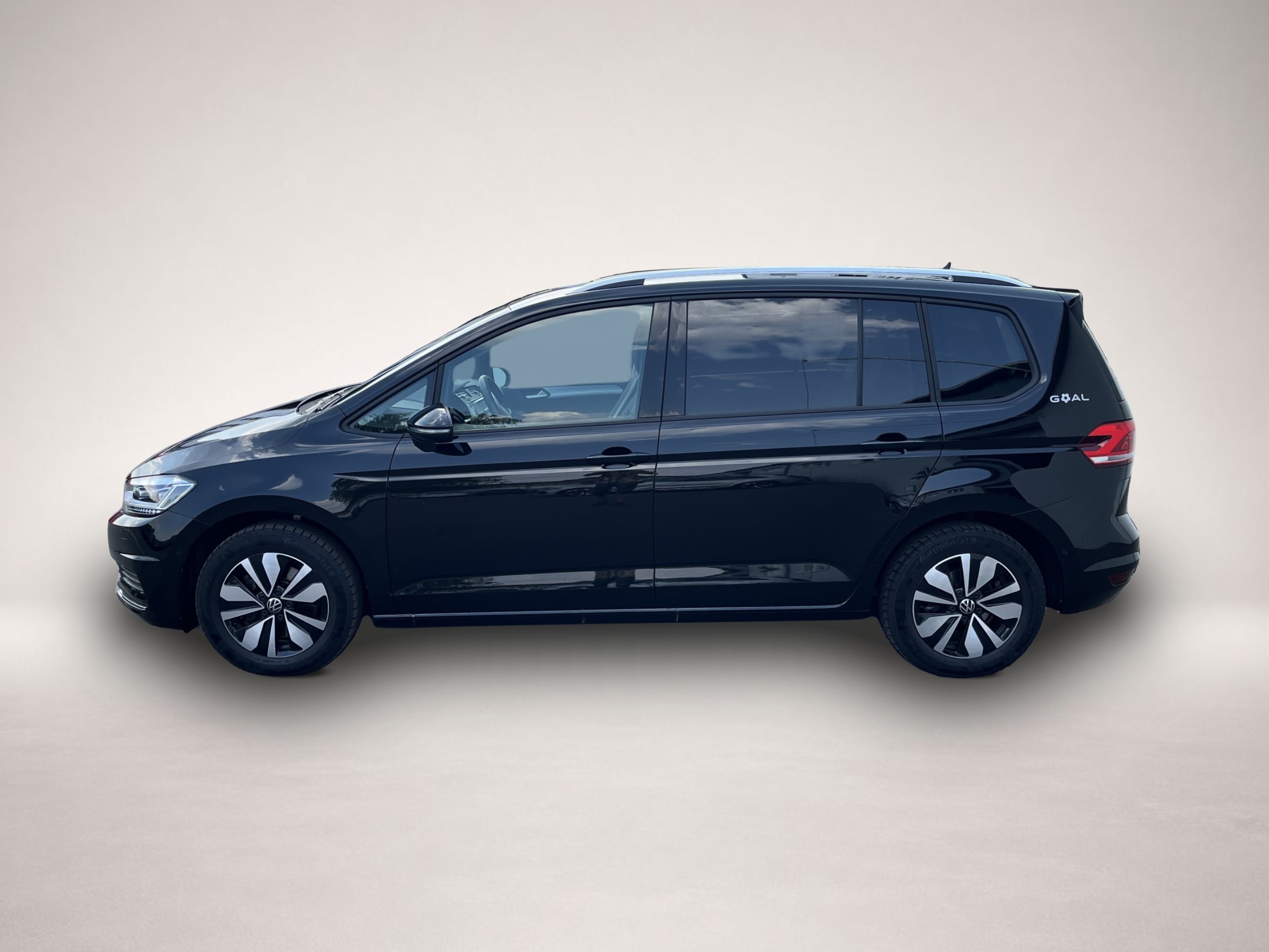 Volkswagen Touran (11/2025, Benzin)