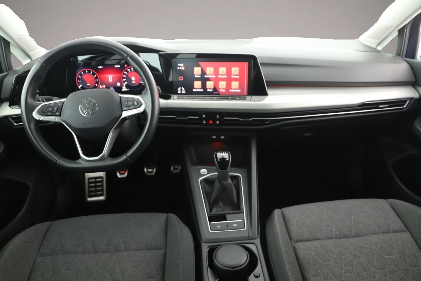 Volkswagen Golf (03/2024, Benzin)