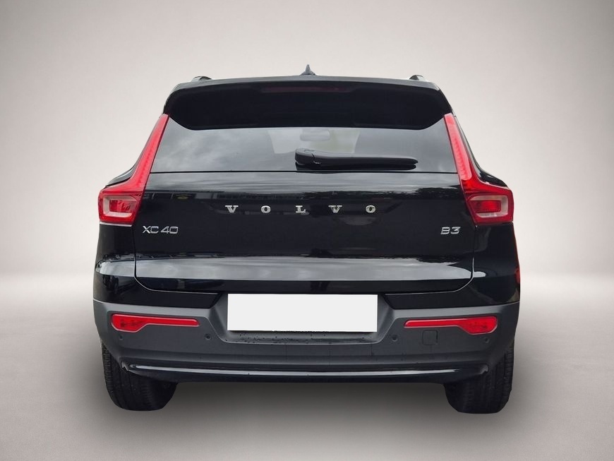 Volvo XC40 (09/2025, Benzin)