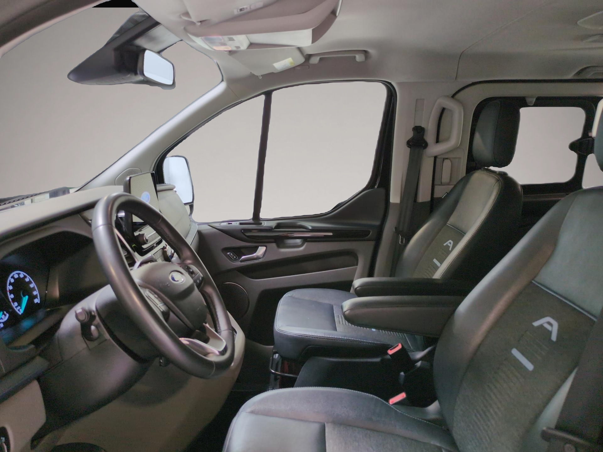 Ford Tourneo Custom (03/2023, Diesel)