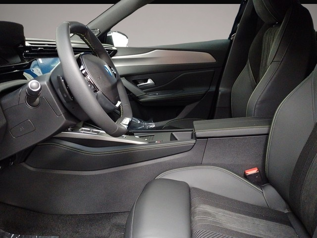 Peugeot 308 (07/2025, Benzin)