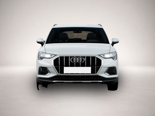 Audi Q3 (08/2025, Benzin)