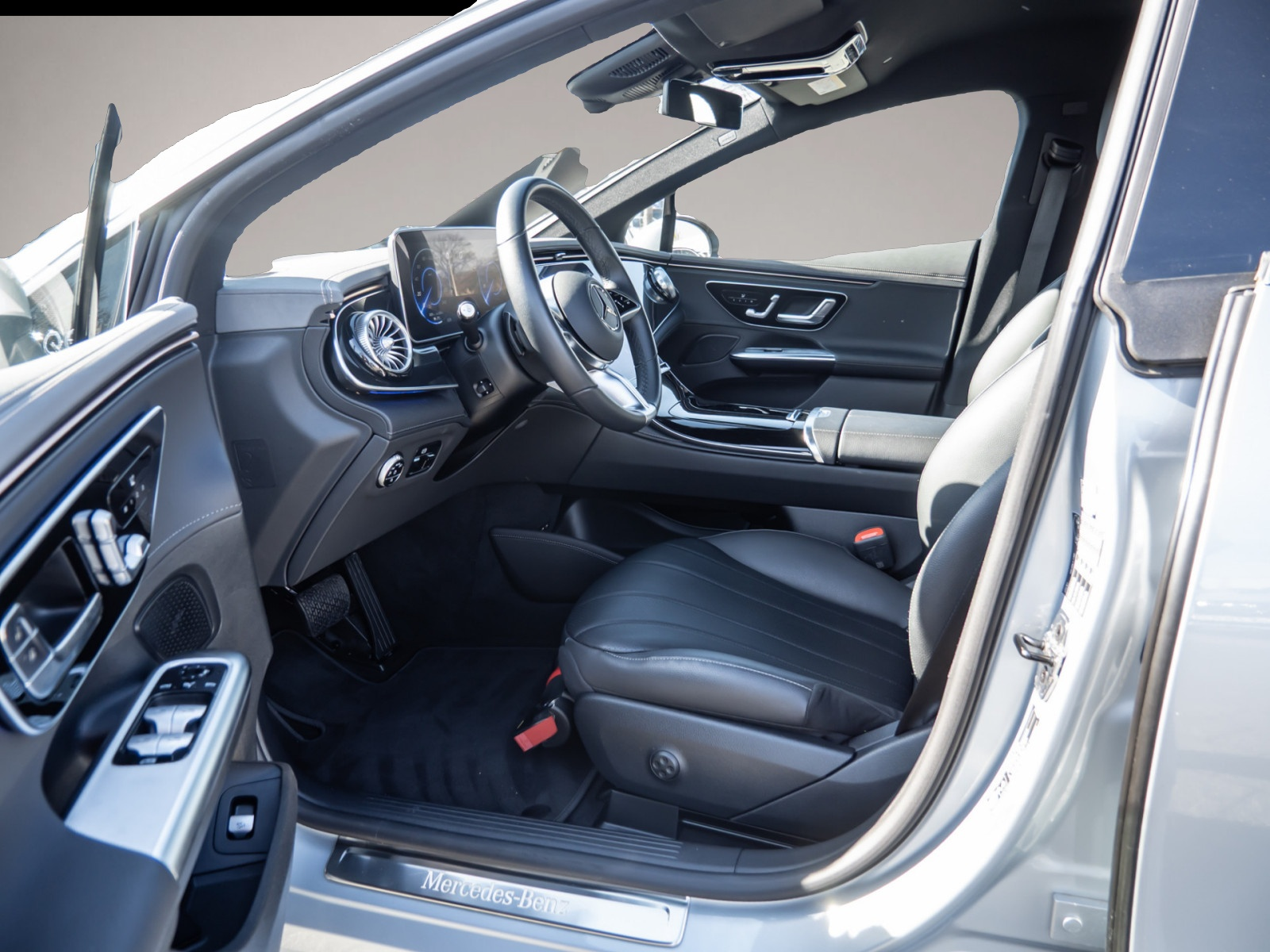 Mercedes-Benz EQE (07/2024, ELECTRIC)