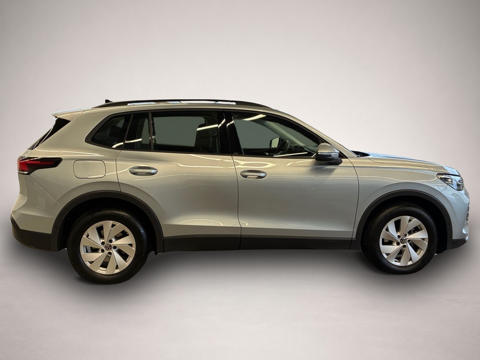 Volkswagen Tiguan (09/2024, Benzin)