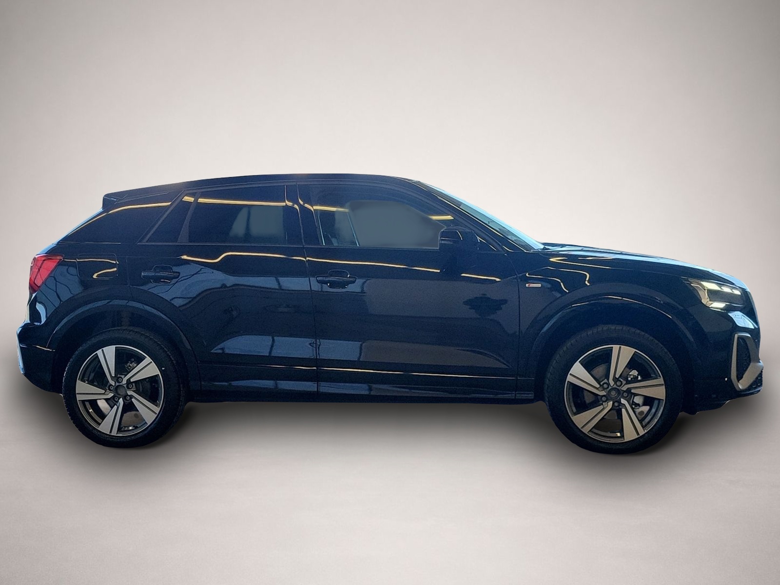 Audi Q2 (07/2025, Benzin)