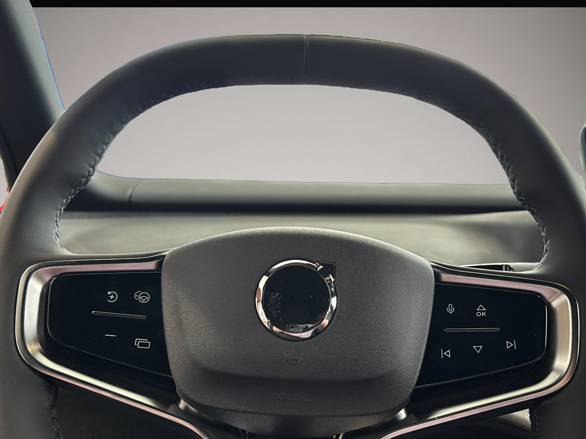 Volvo EX30 (12/2024, ELECTRIC)