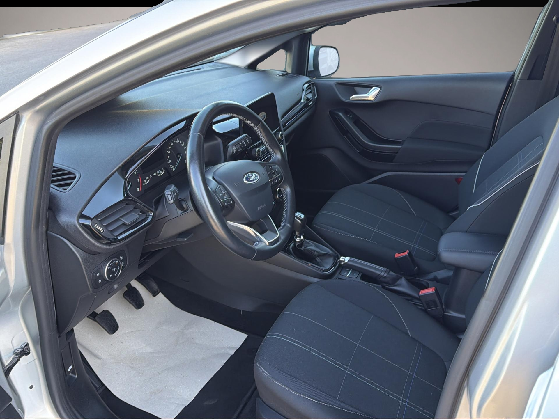 Ford Fiesta (02/2018, Benzin)