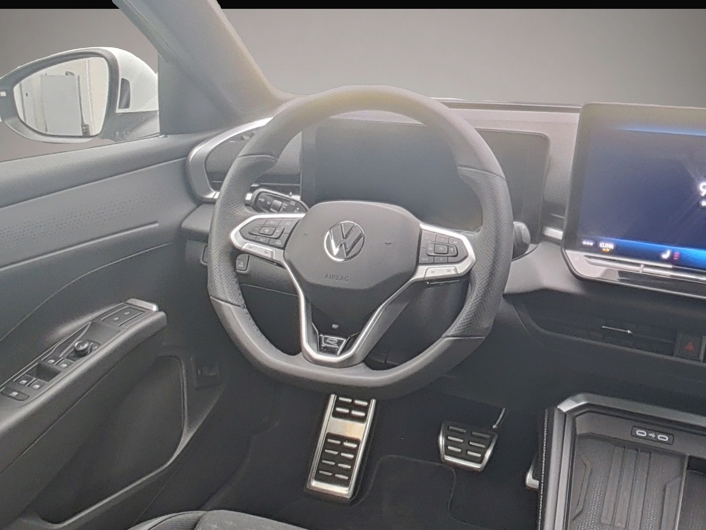 Volkswagen T-Roc (12/2025, Benzin)
