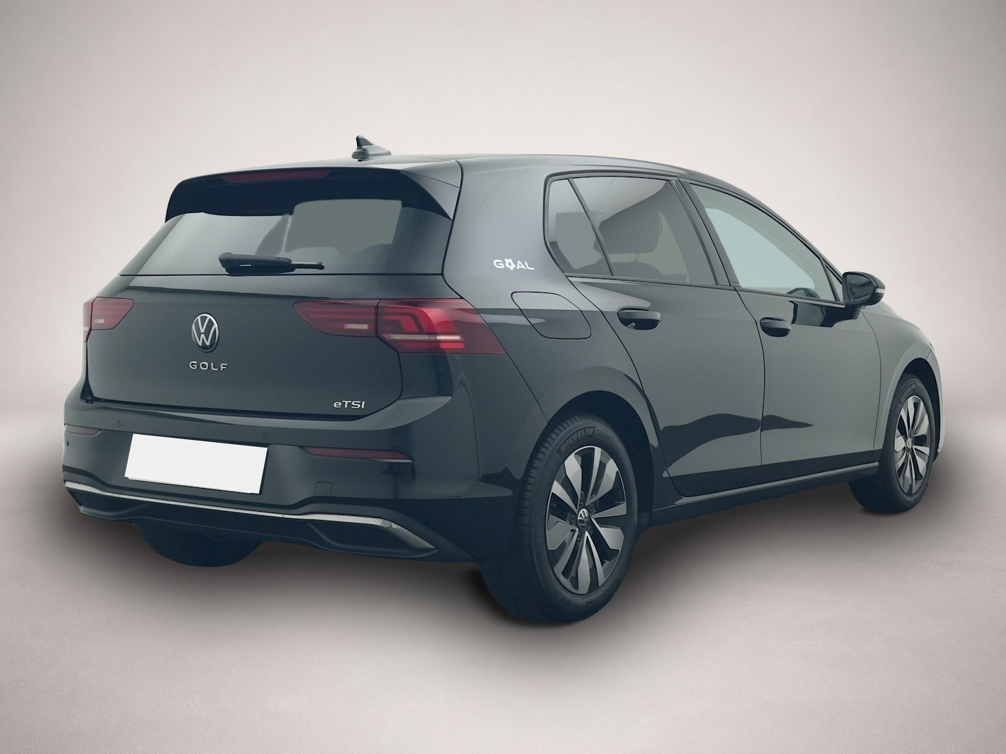 Volkswagen Golf (06/2025, Benzin)