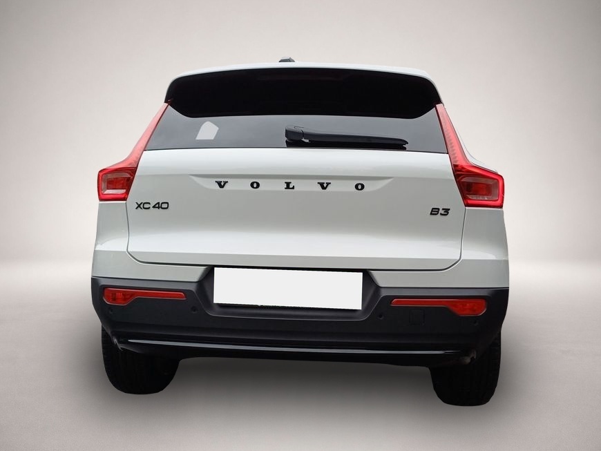 Volvo XC40 (05/2025, Benzin)