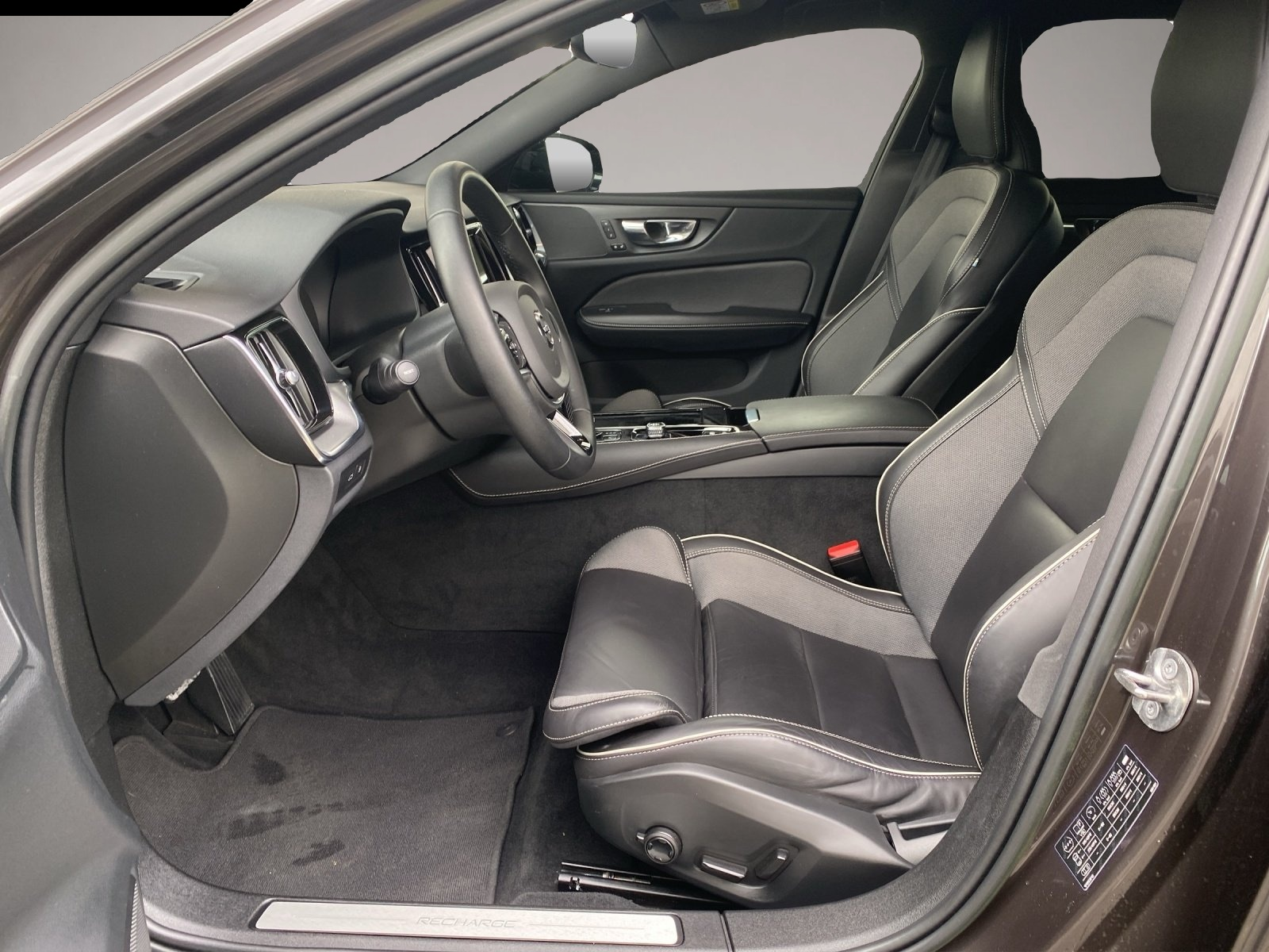 Volvo V60 (02/2023, )