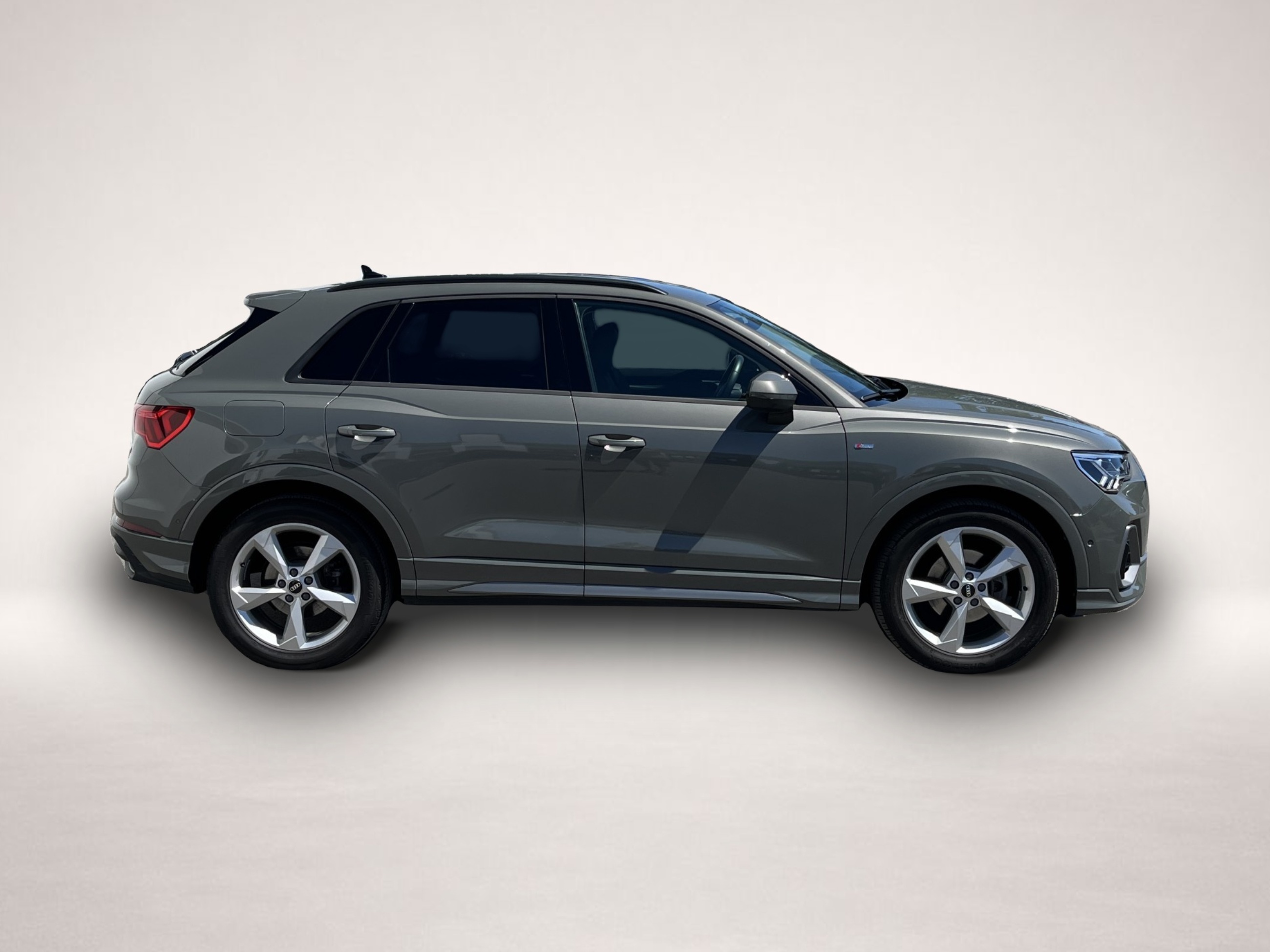 Audi Q3 (02/2023, Diesel)