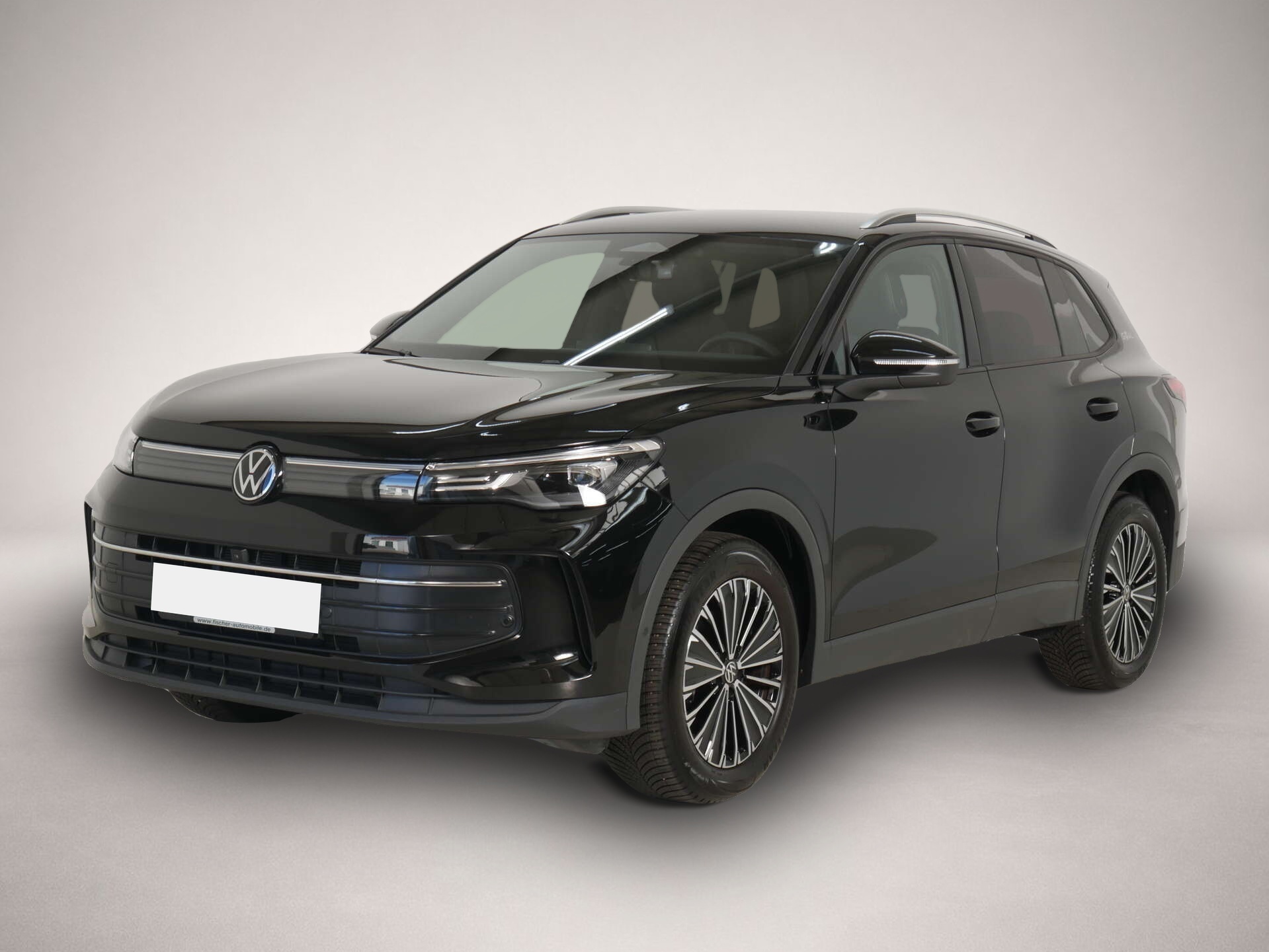 Volkswagen Tiguan (12/2025, Benzin)