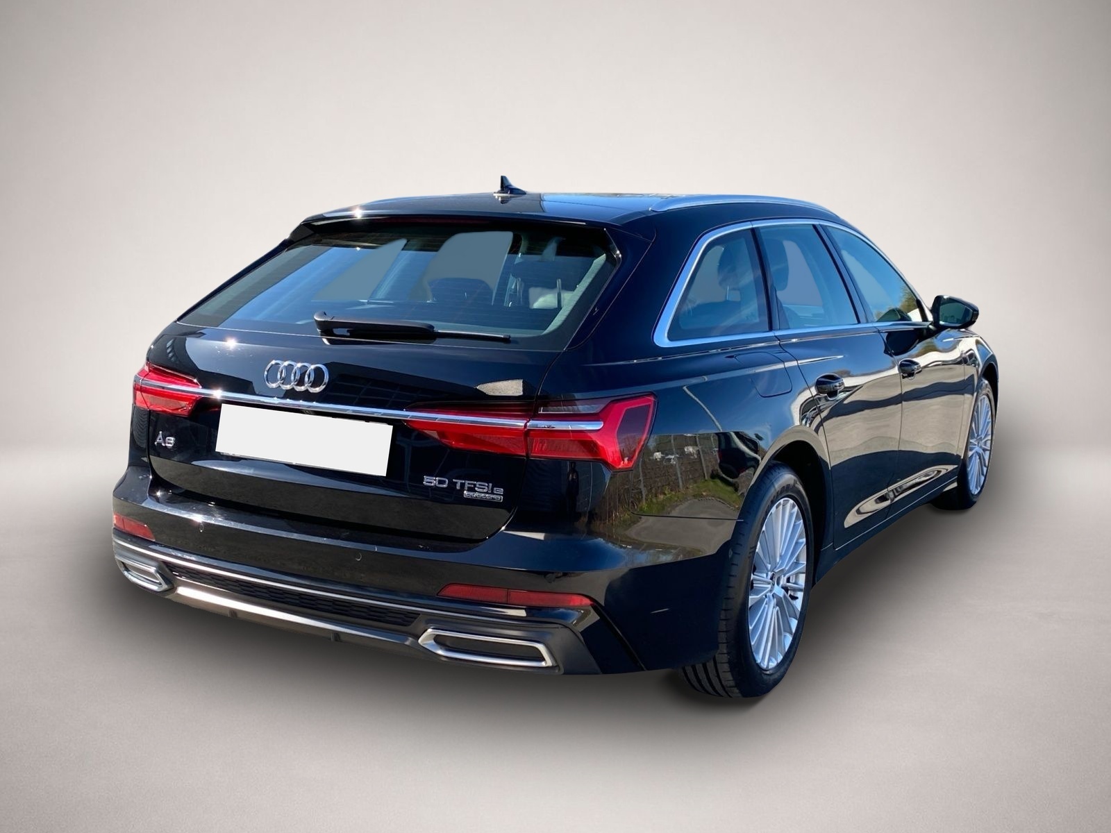 Audi A6 (12/2022, Hybrid (Benzin/Elektro))