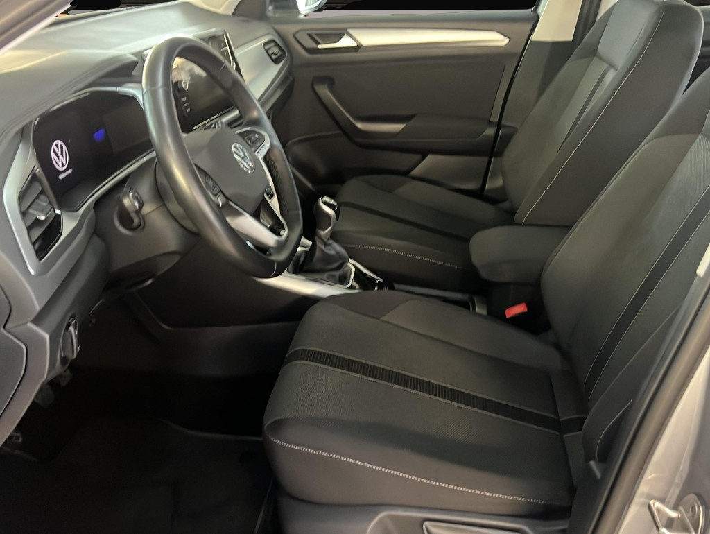 Volkswagen T-Roc (02/2023, Benzin)