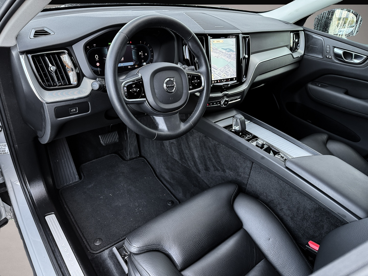 Volvo XC60 (12/2023, Benzin)
