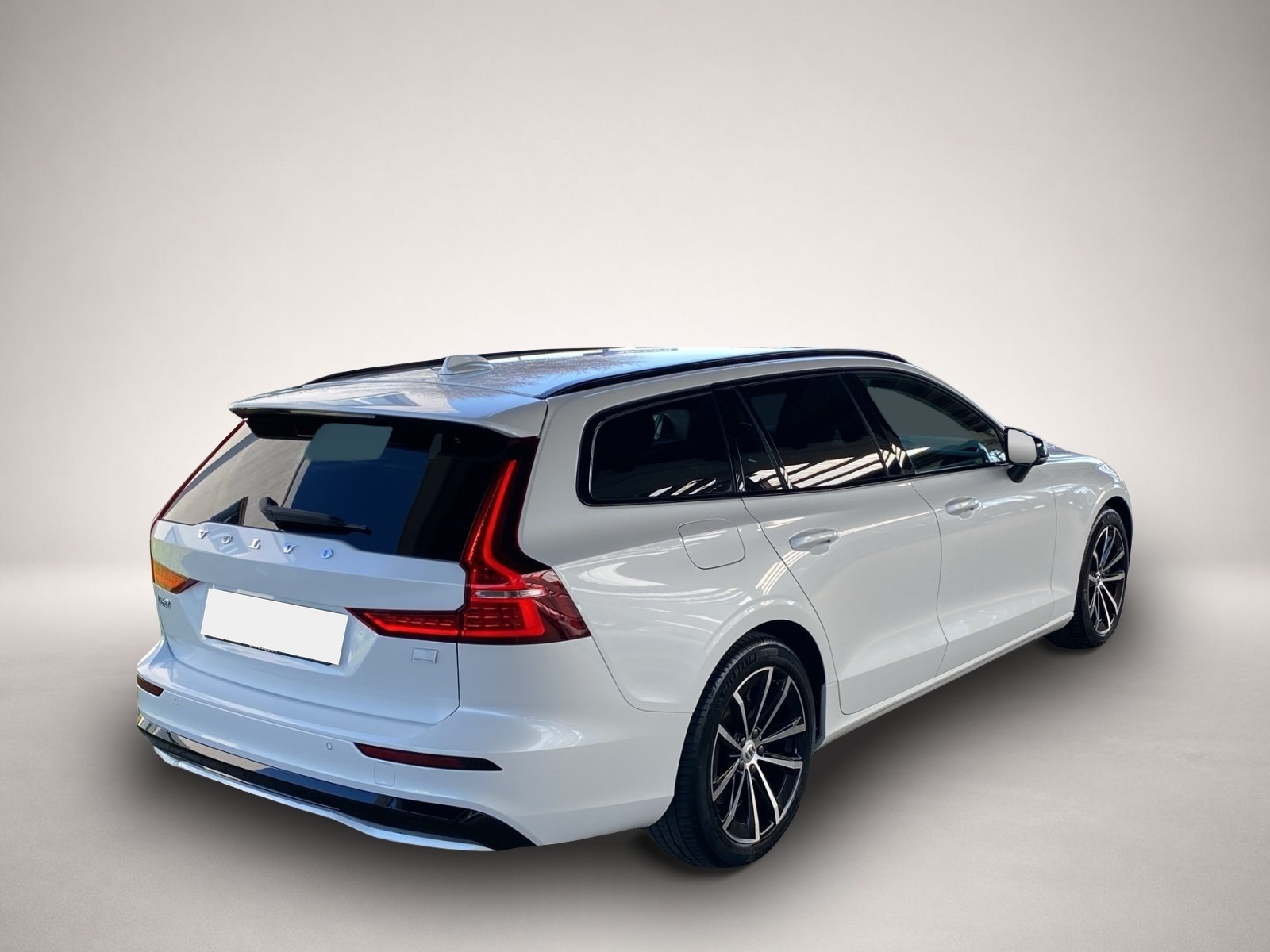 Volvo V60 (02/2023, )