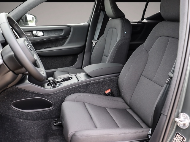 Volvo EX40 (09/2025, ELECTRIC)