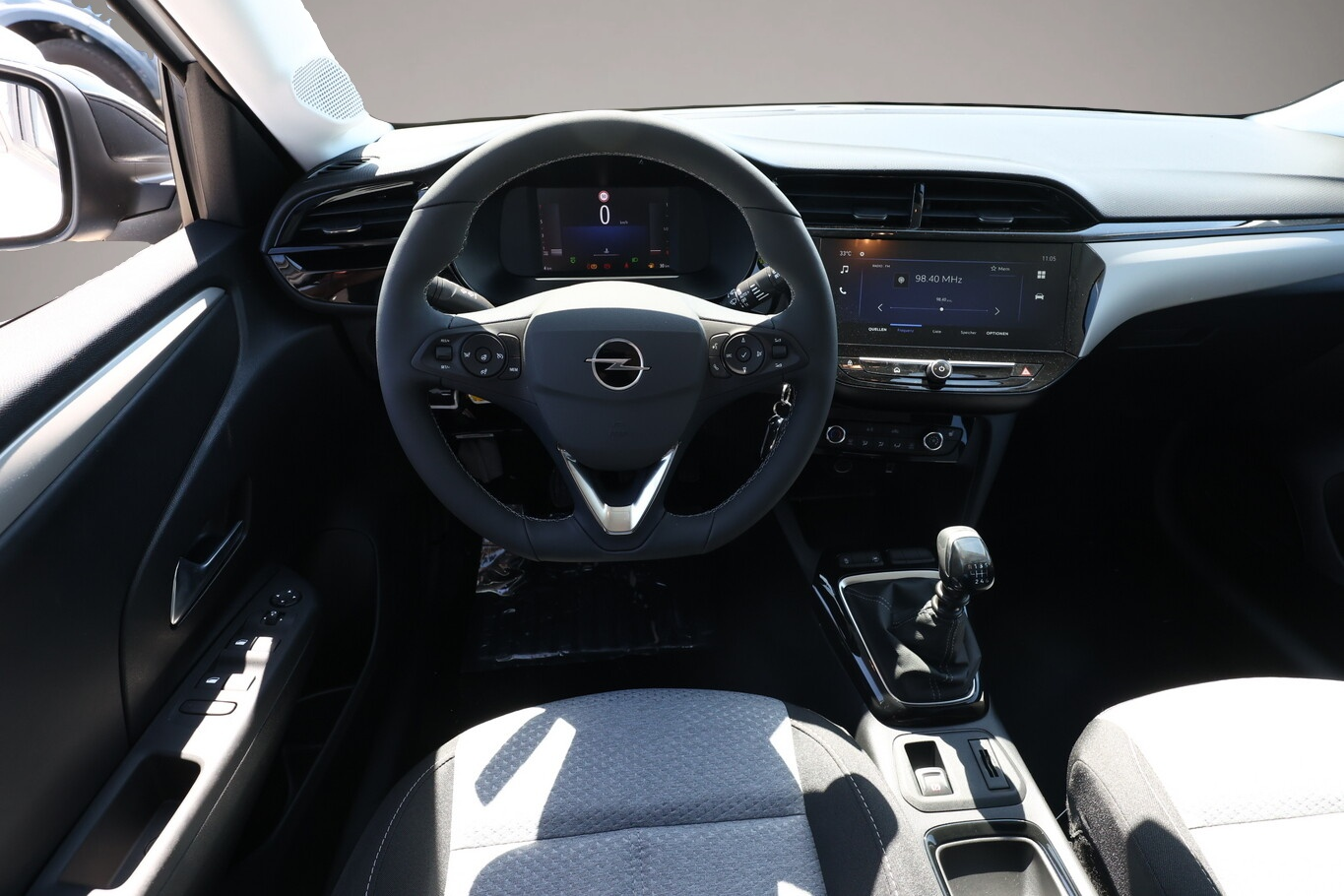 Opel Corsa (10/2025, Benzin)