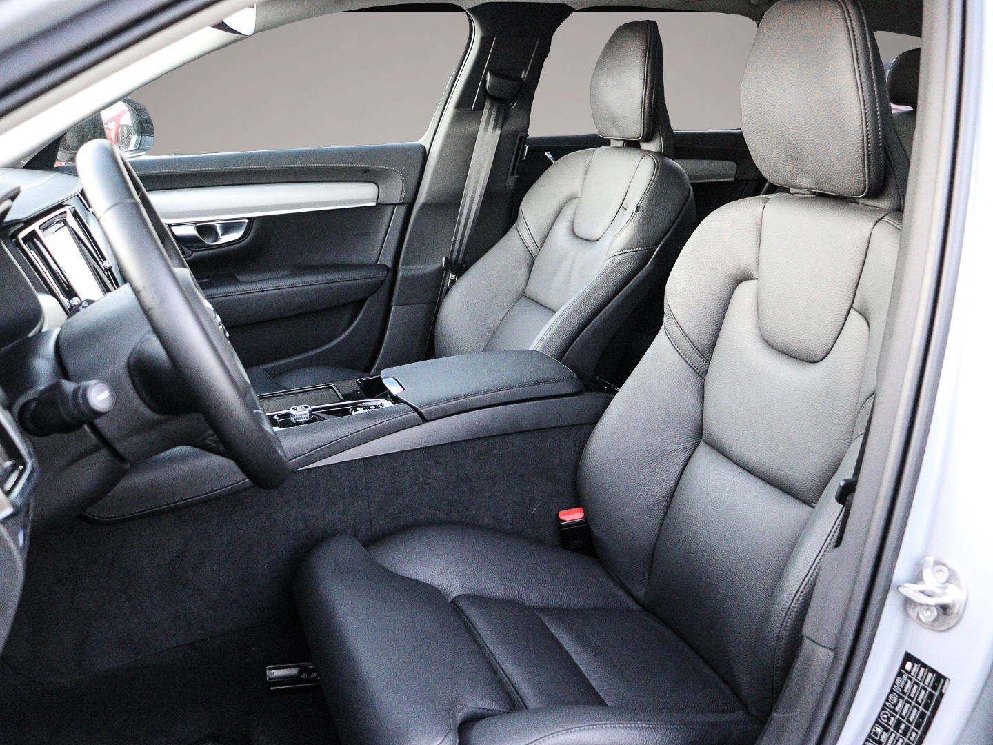 Volvo V90 (02/2025, Hybrid (Benzin/Elektro))