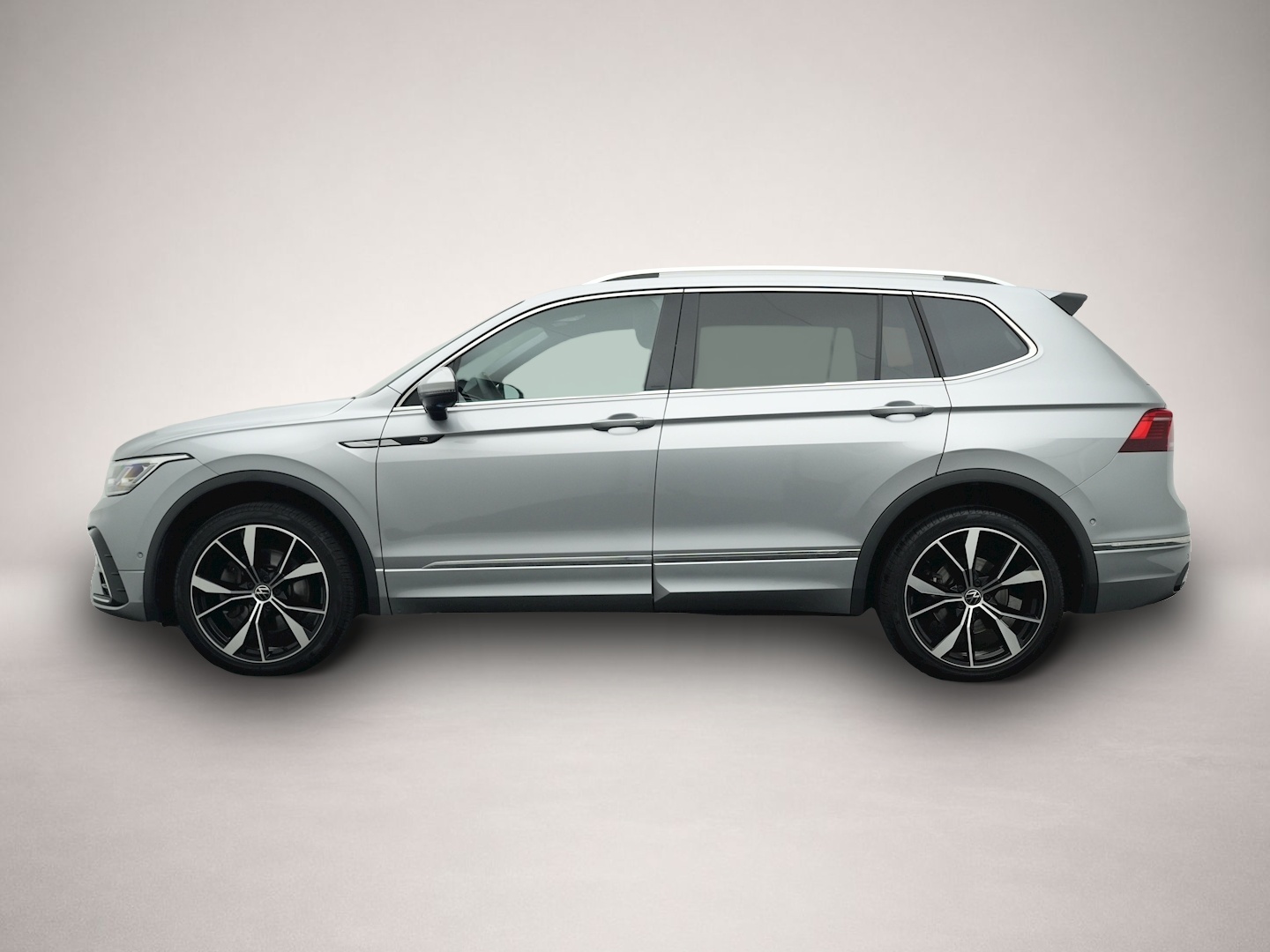 Volkswagen Tiguan Allspace (09/2024, Benzin)