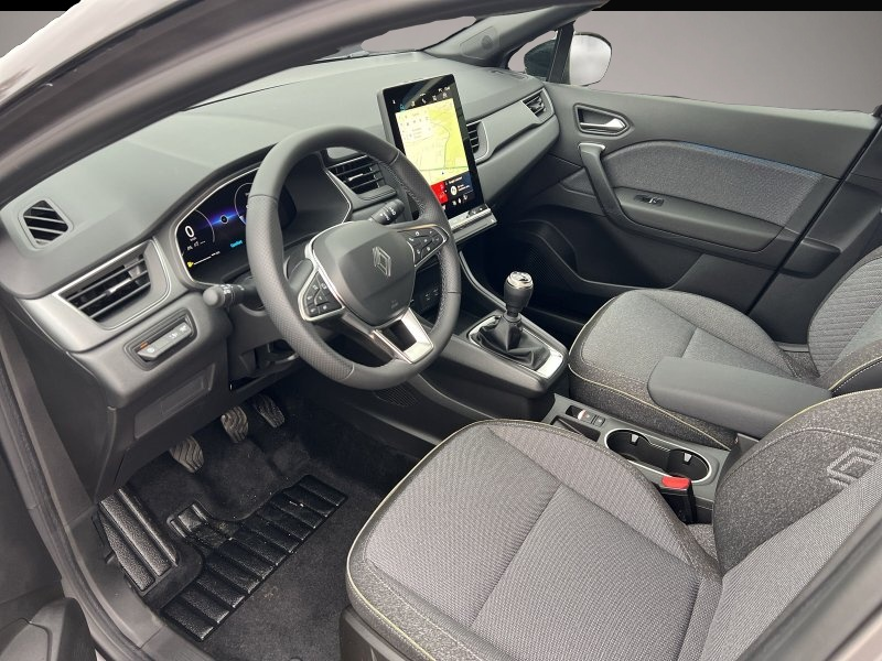 Renault Captur (03/2026, Benzin)