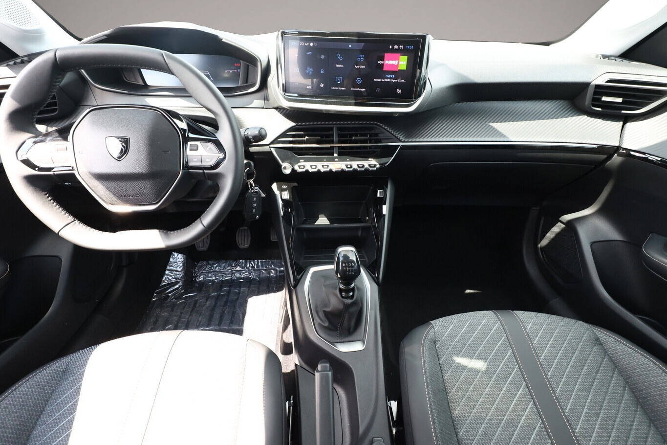 Peugeot 208 (12/2025, Benzin)