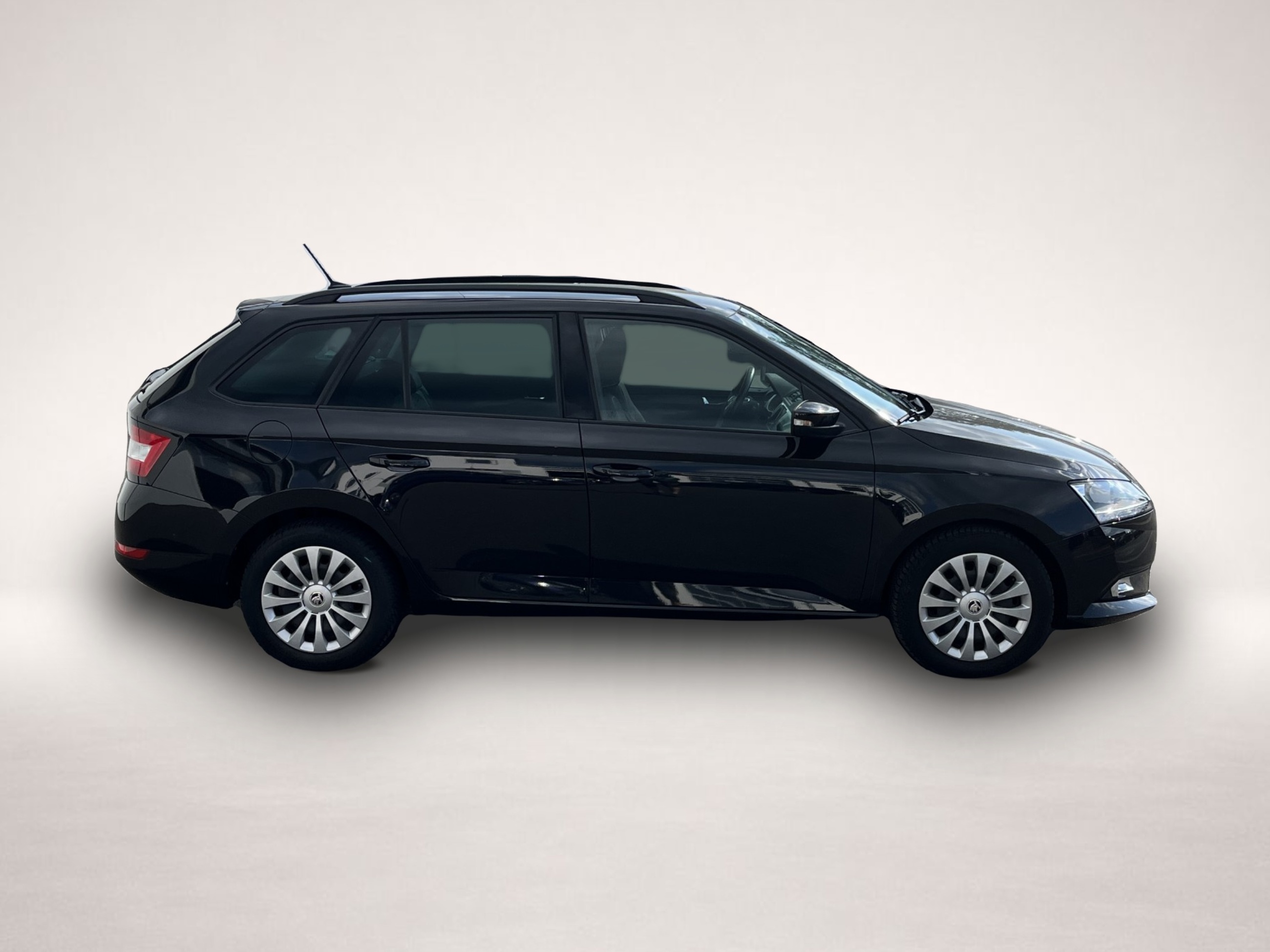 Skoda Fabia (08/2022, Benzin)