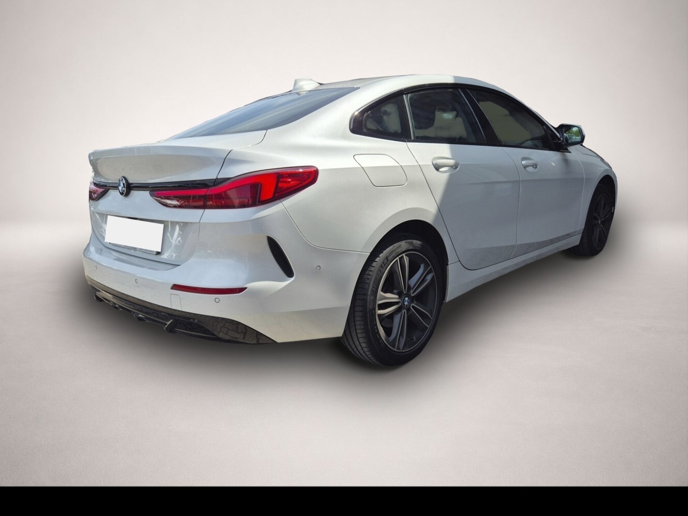 BMW 218 (05/2022, Benzin)