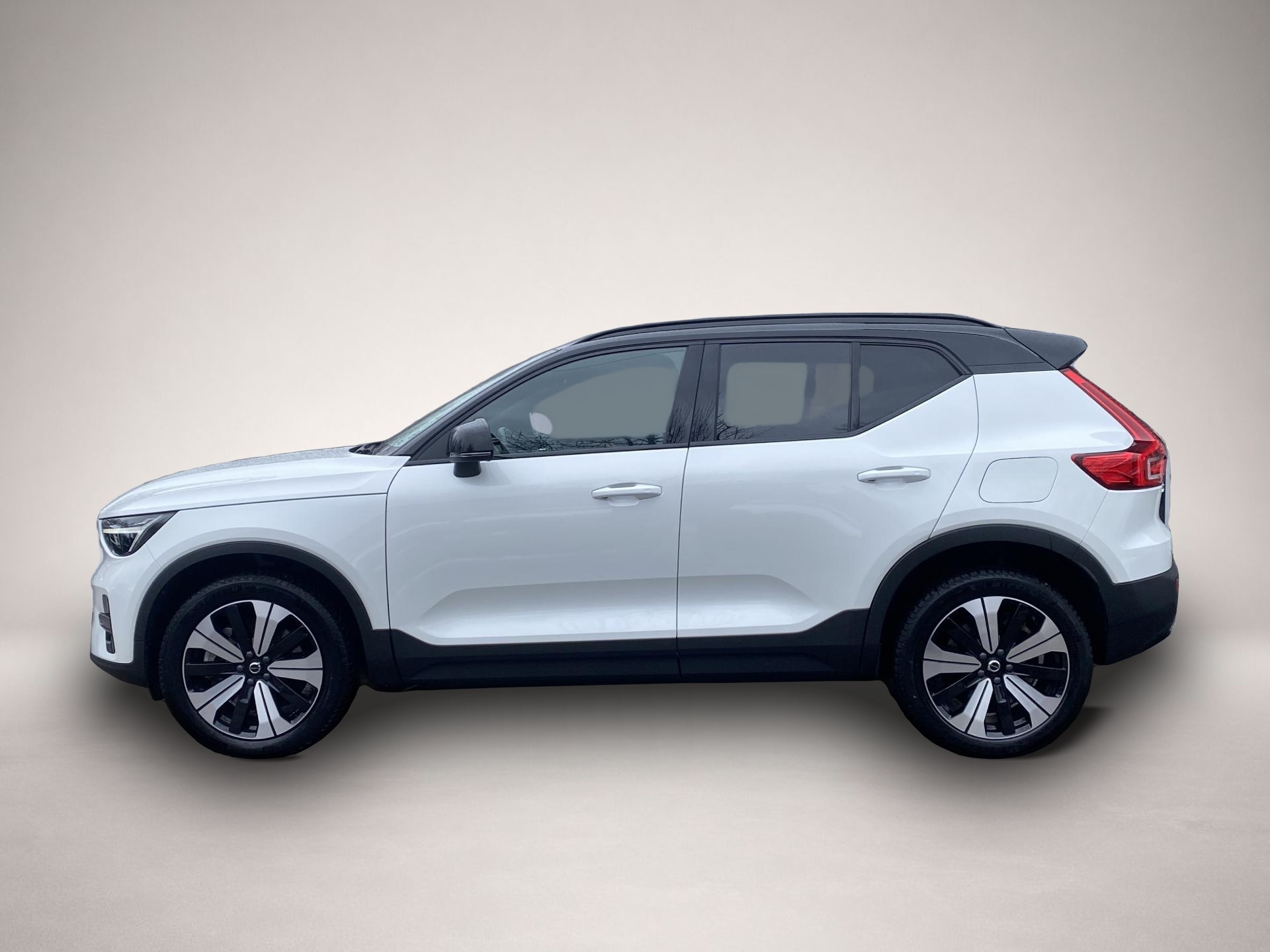 Volvo XC40 (03/2023, ELECTRIC)