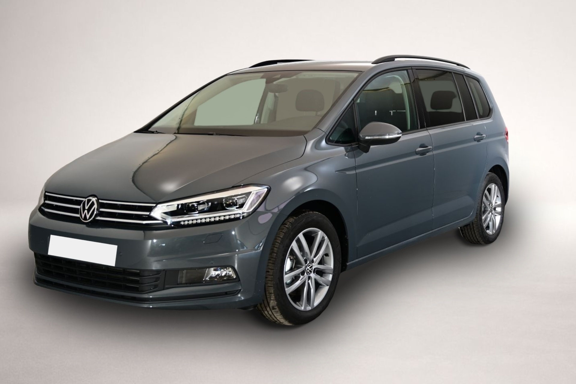 Volkswagen Touran (04/2026, Benzin)