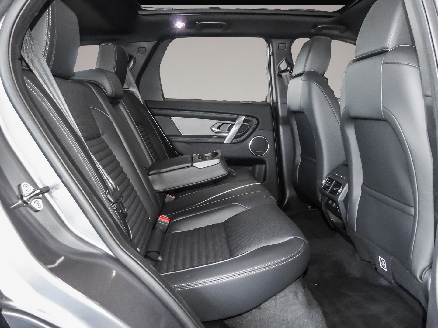 Land-Rover Discovery Sport (09/2025, Hybrid (Benzin/Elektro))