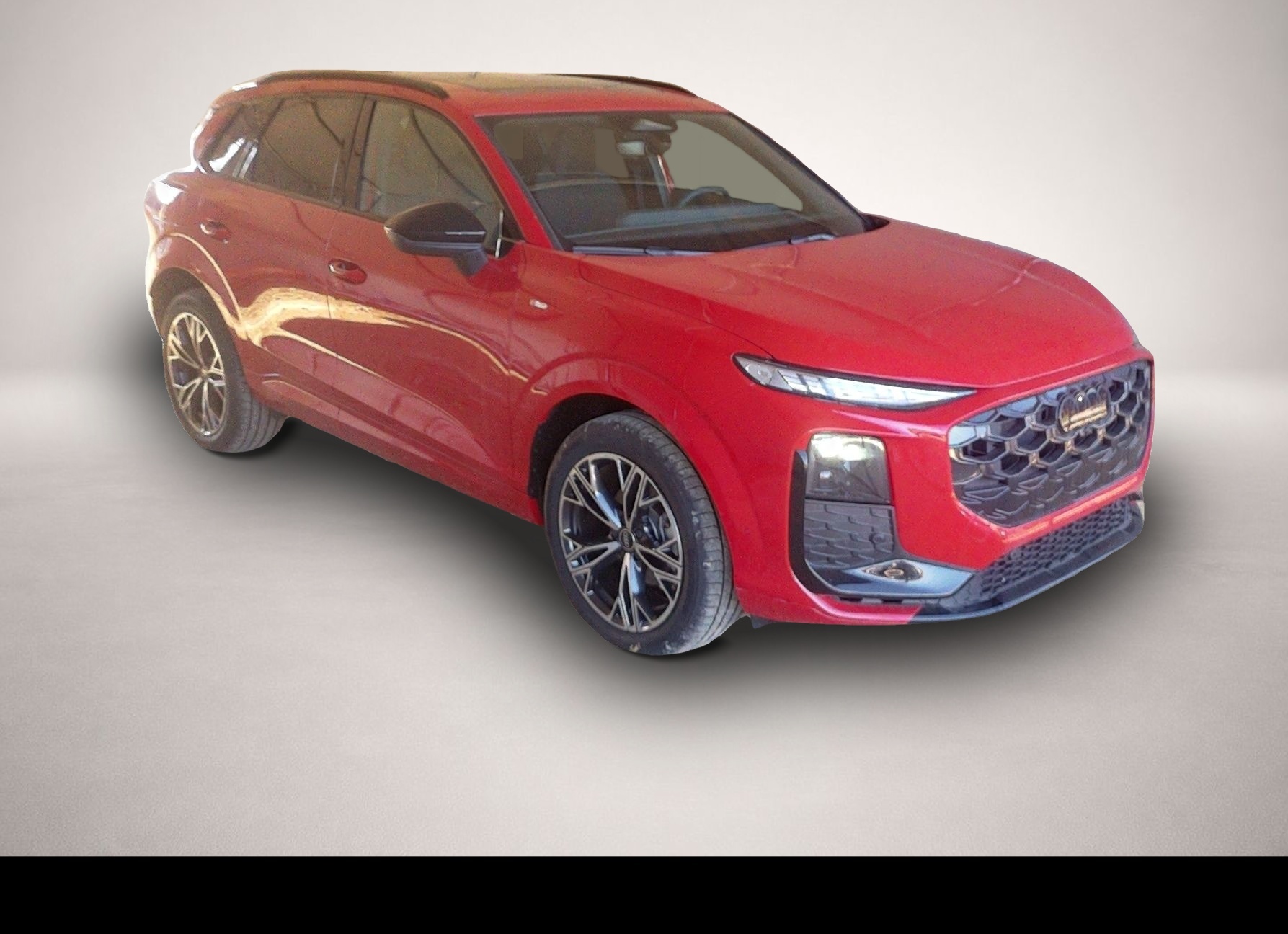 Audi Q3, image 4 of 5