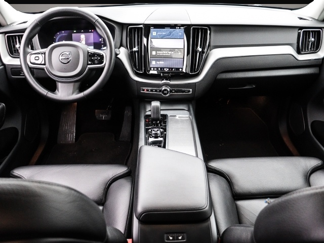 Volvo XC60 (01/2023, Diesel)