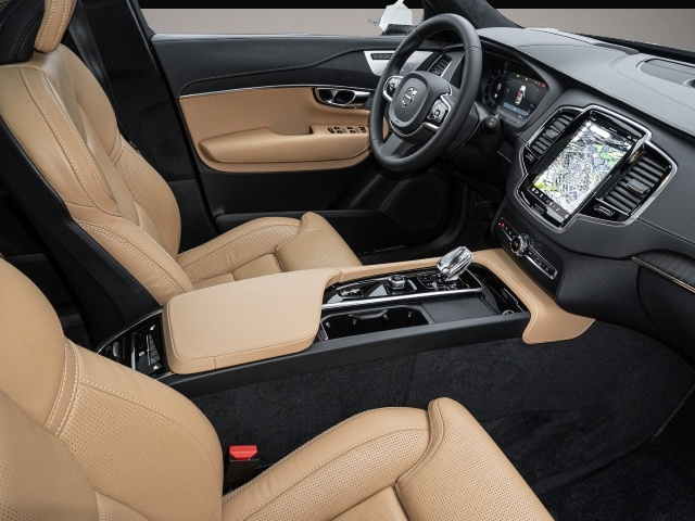 Volvo XC90 (10/2023, Diesel)