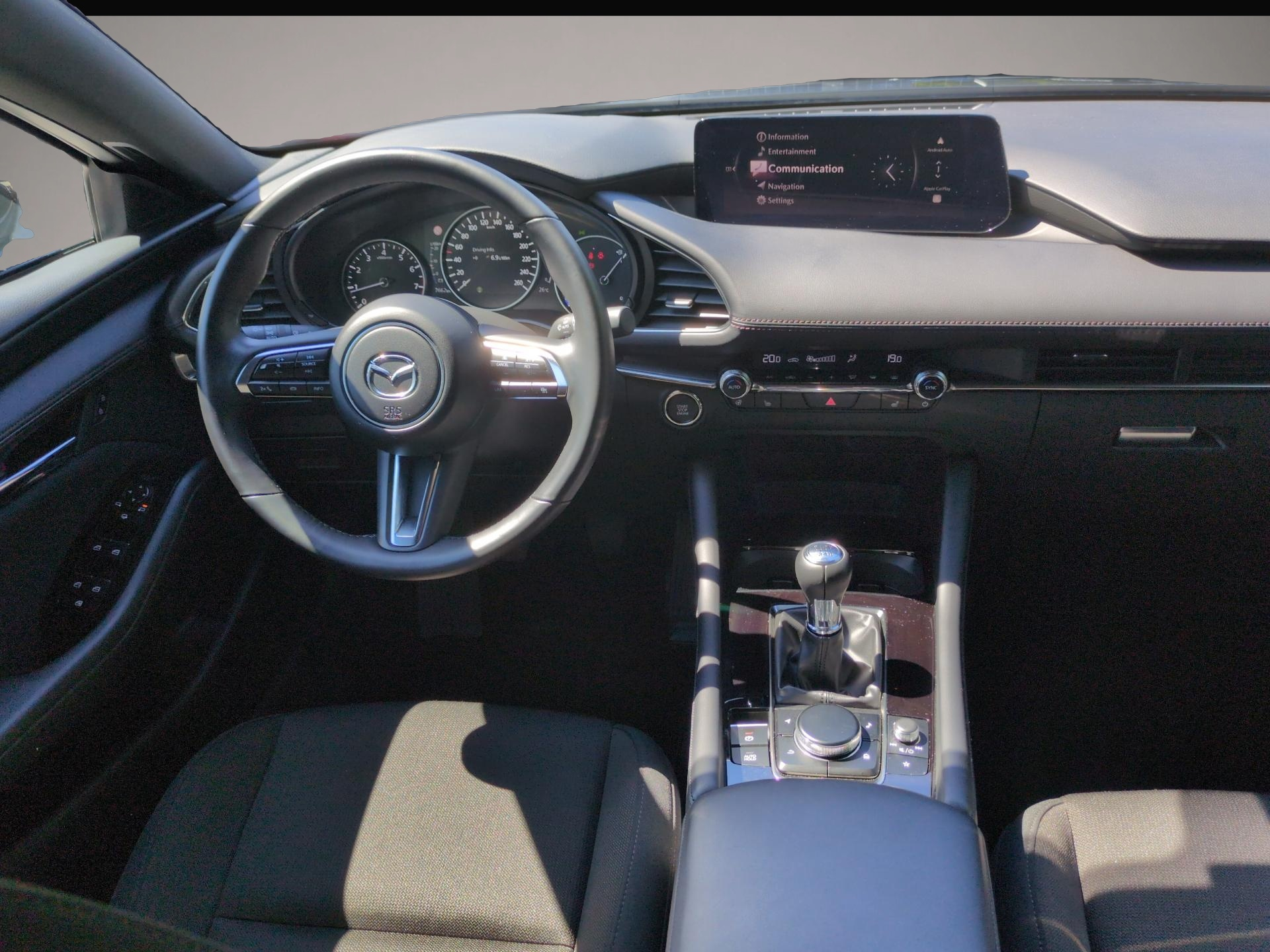 Mazda 3 (01/2026, Benzin)