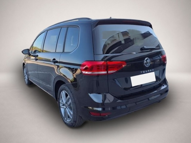 Volkswagen Touran, image 2 of 5
