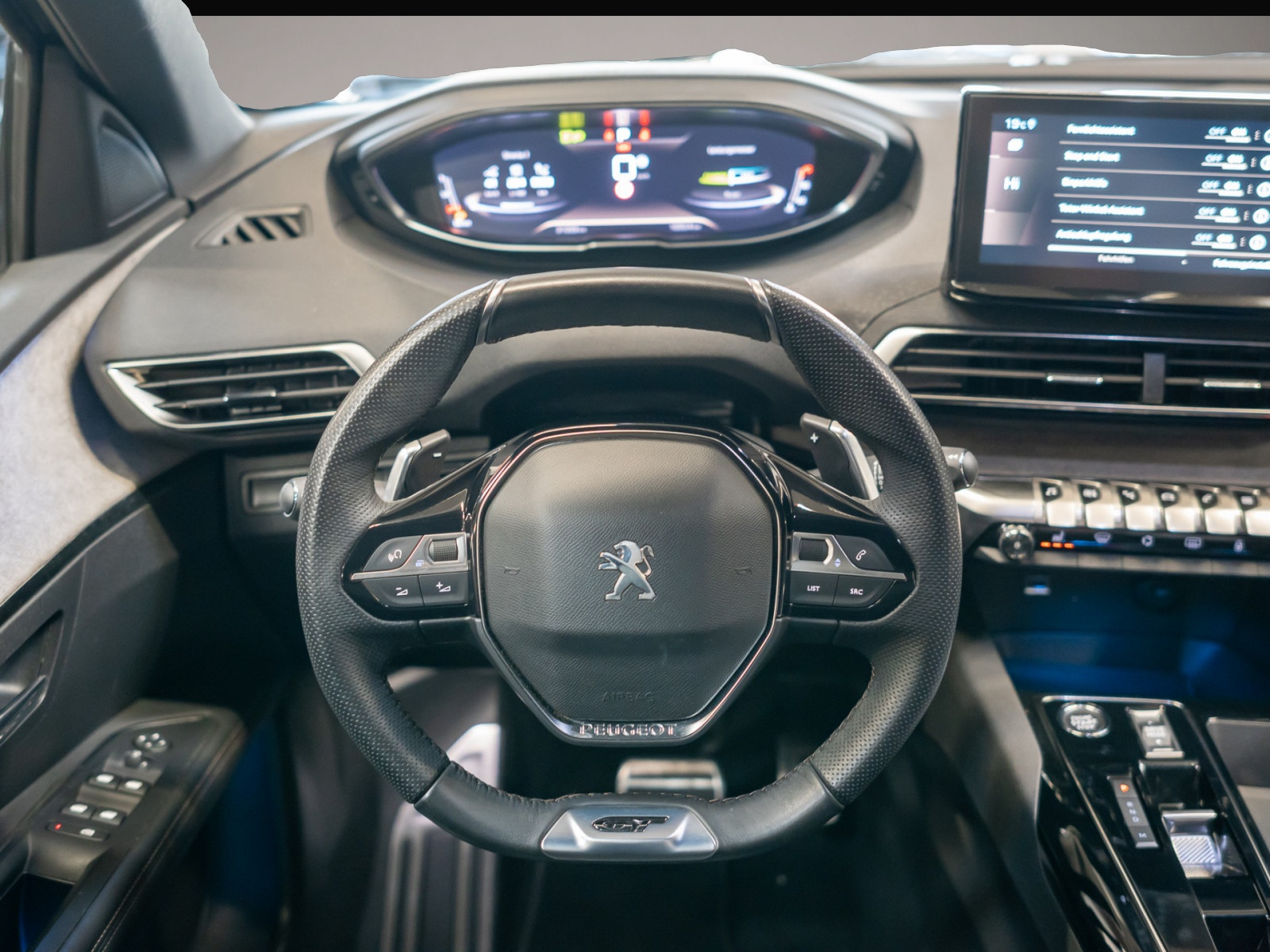 Peugeot 3008 (12/2023, Benzin)