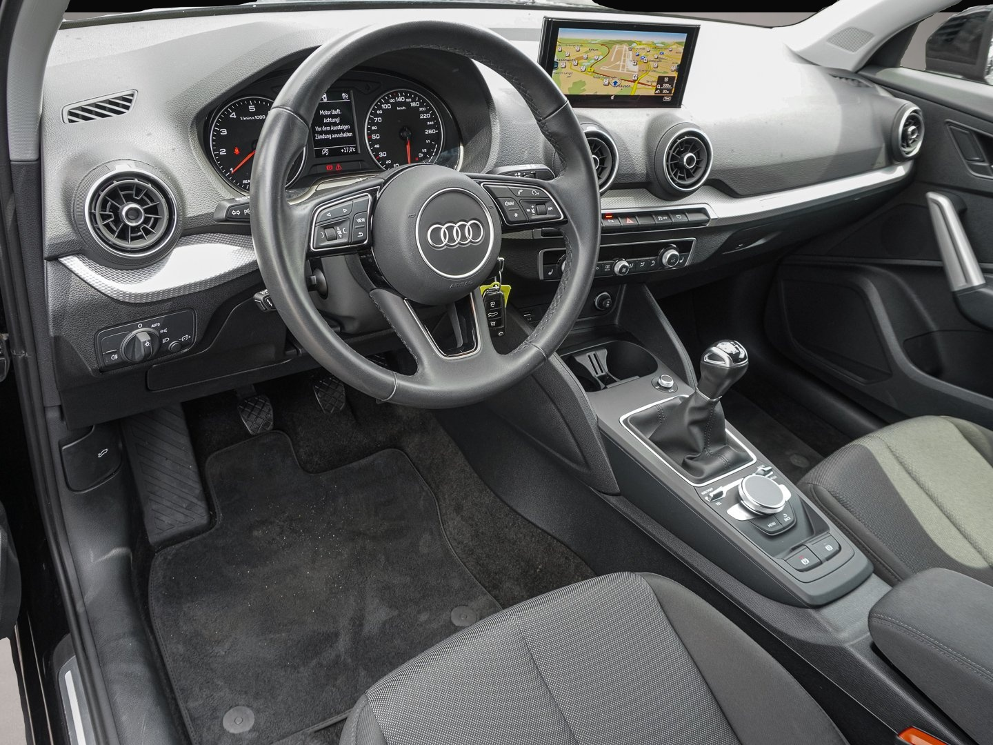 Audi Q2 (04/2023, Benzin)