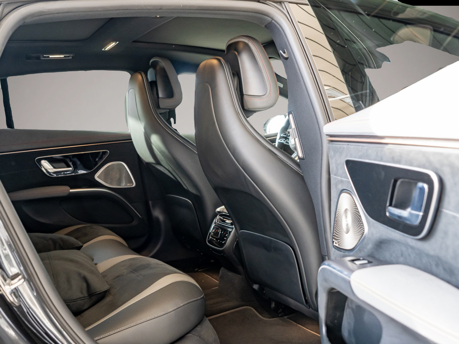 Mercedes-Benz EQS (12/2022, ELECTRIC)
