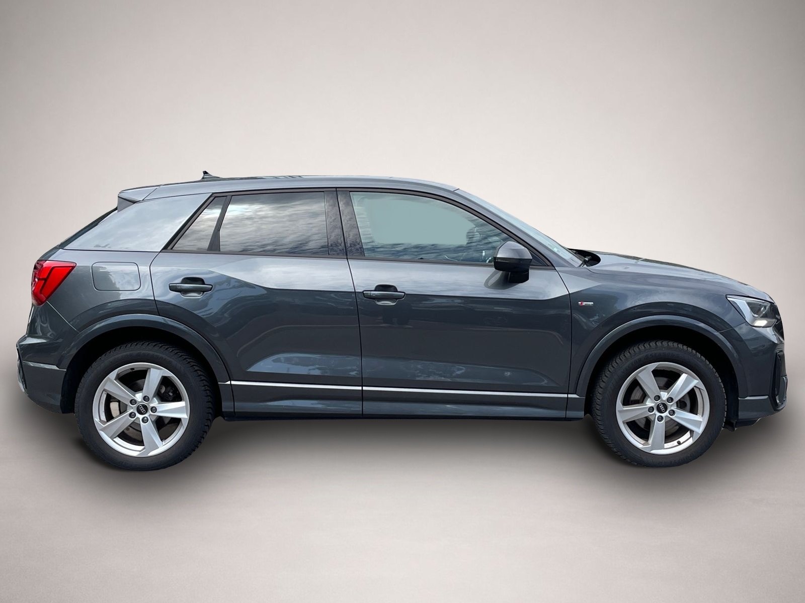Audi Q2 (06/2024, Benzin)