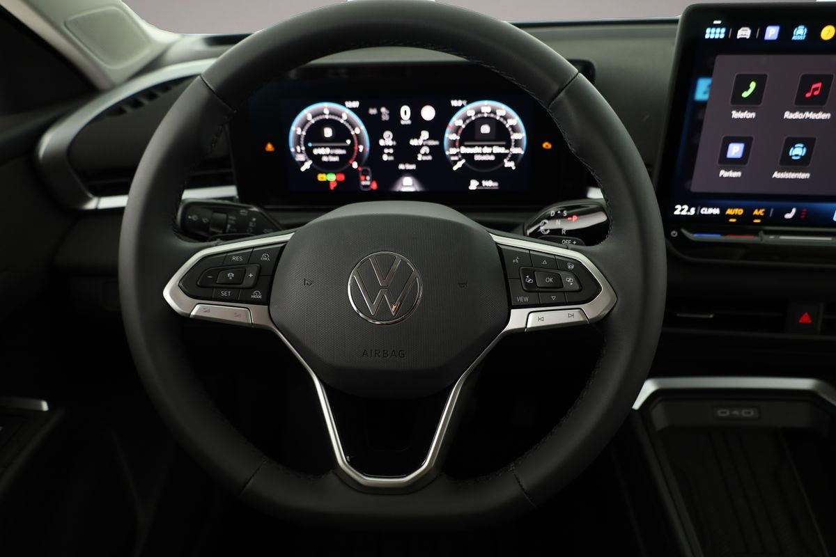 Volkswagen T-Roc (06/2026, Benzin)
