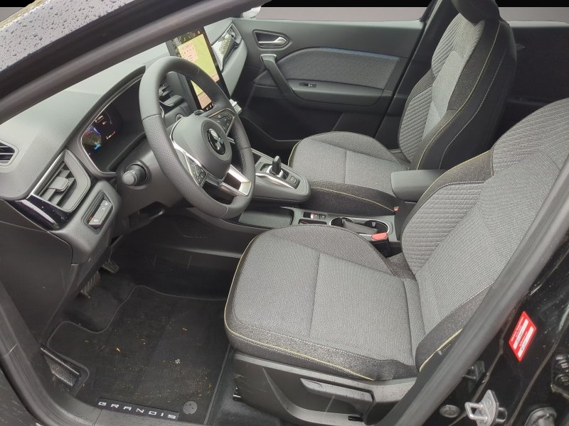 Mitsubishi Grandis (04/2026, Hybrid (Benzin/Elektro))