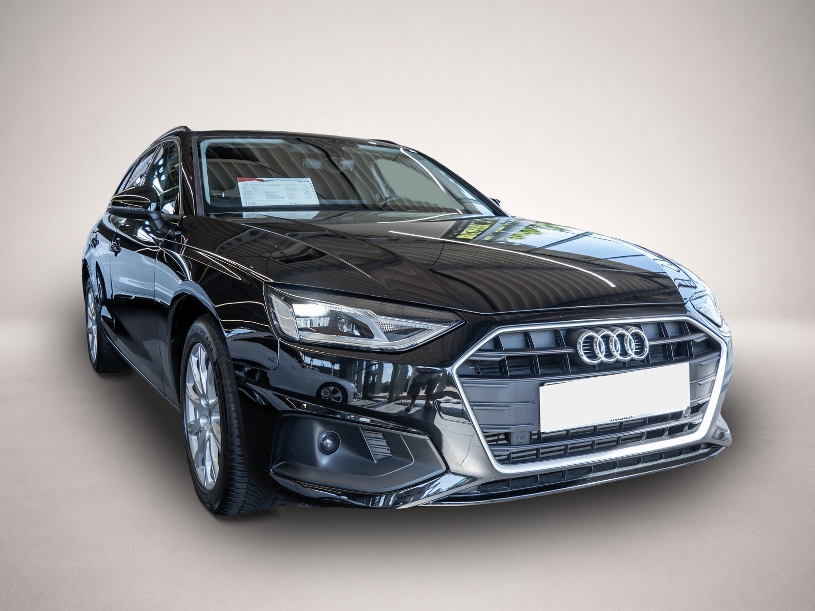 Audi A4 (09/2022, Benzin)