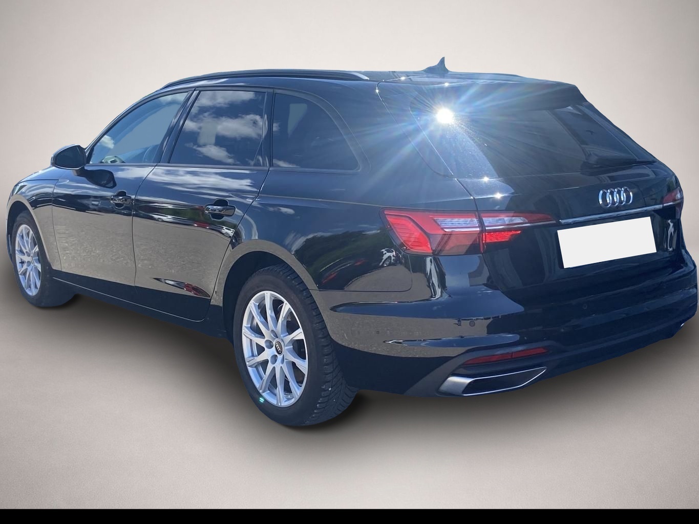 Audi A4 (08/2022, )