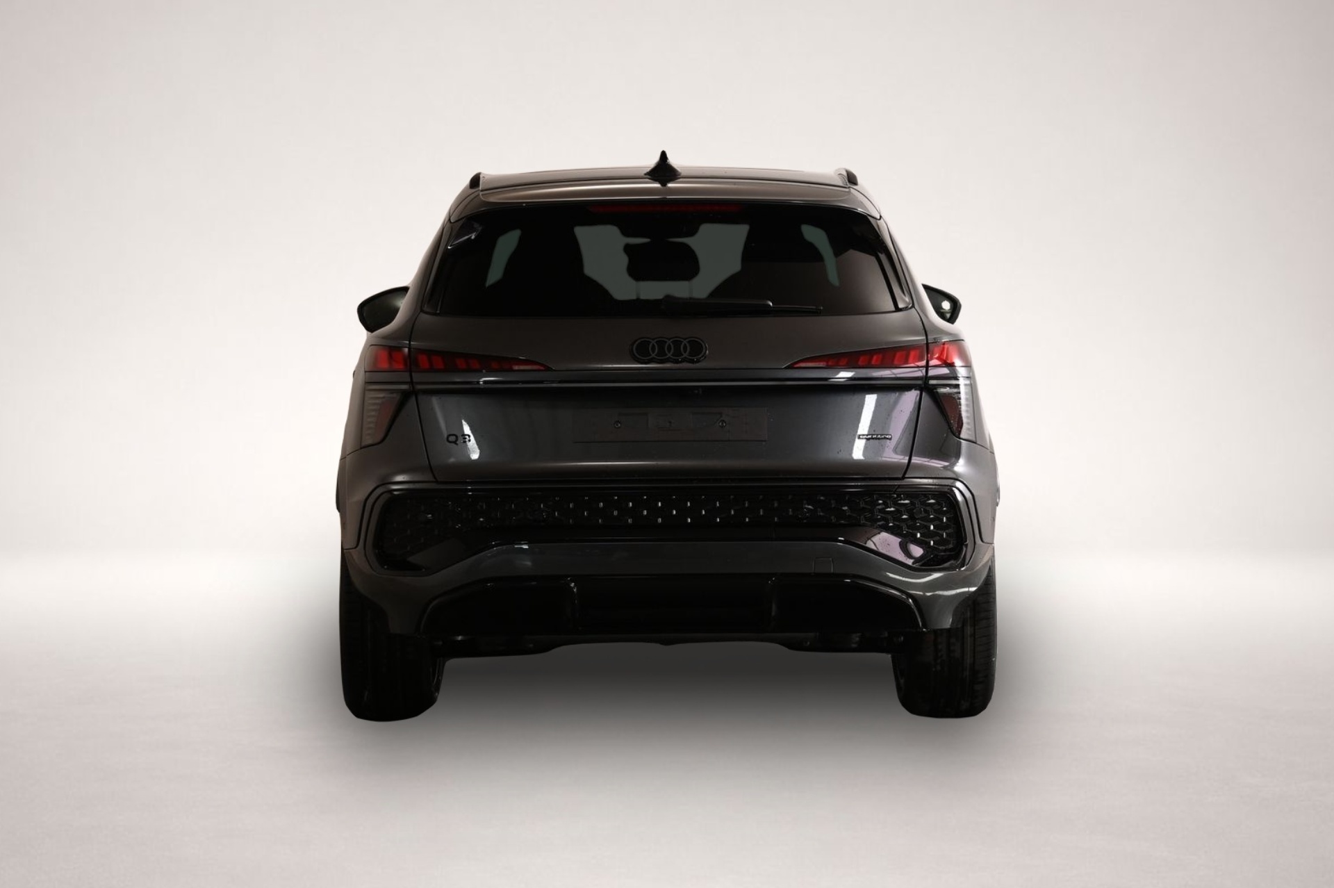 Audi Q3, image 4 of 5