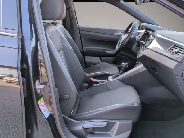 Volkswagen Polo (03/2021, Benzin)