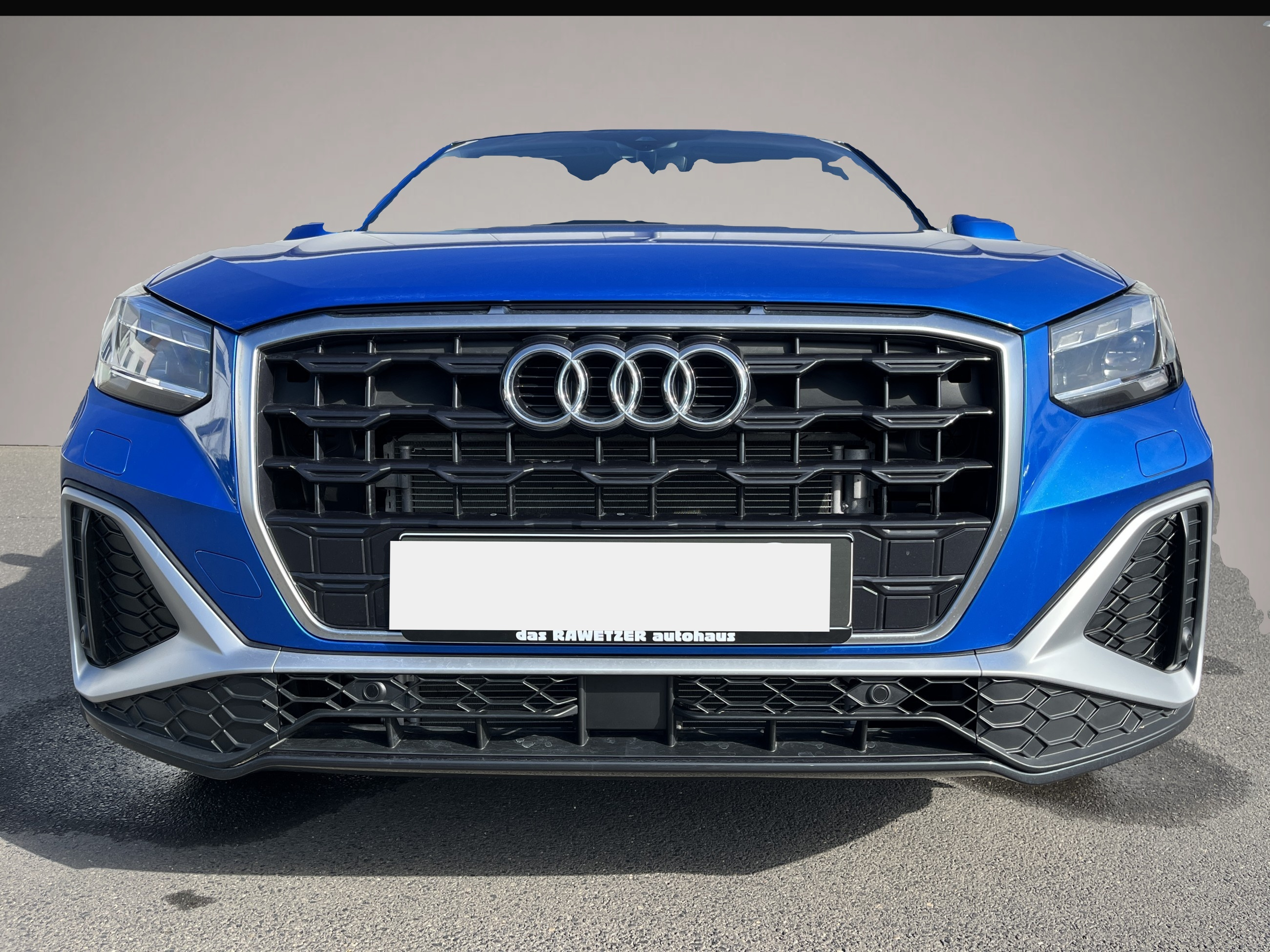 Audi Q2 (01/2024, Benzin)